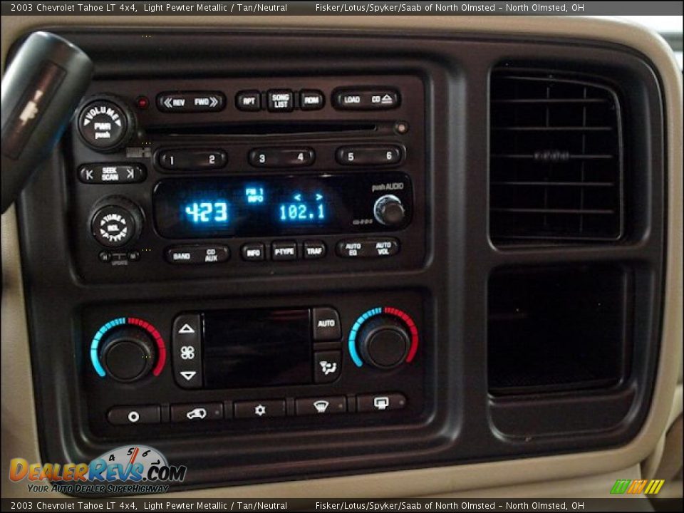 2003 Chevrolet Tahoe LT 4x4 Light Pewter Metallic / Tan/Neutral Photo #25