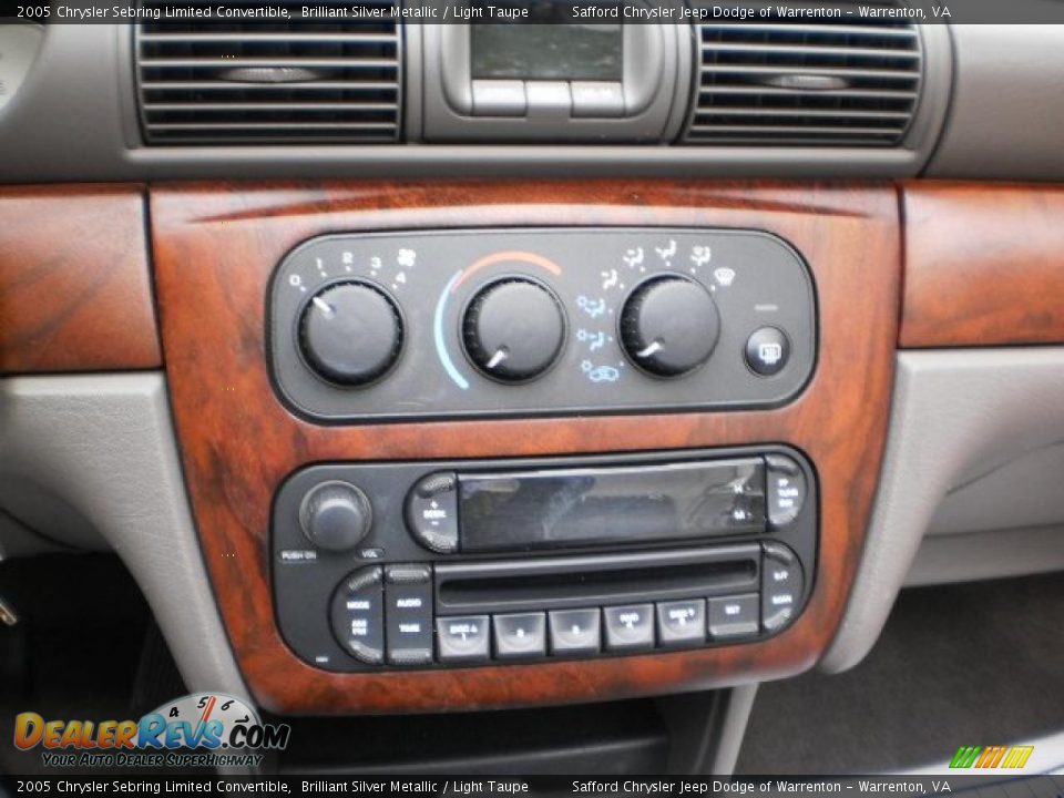 Controls of 2005 Chrysler Sebring Limited Convertible Photo #20