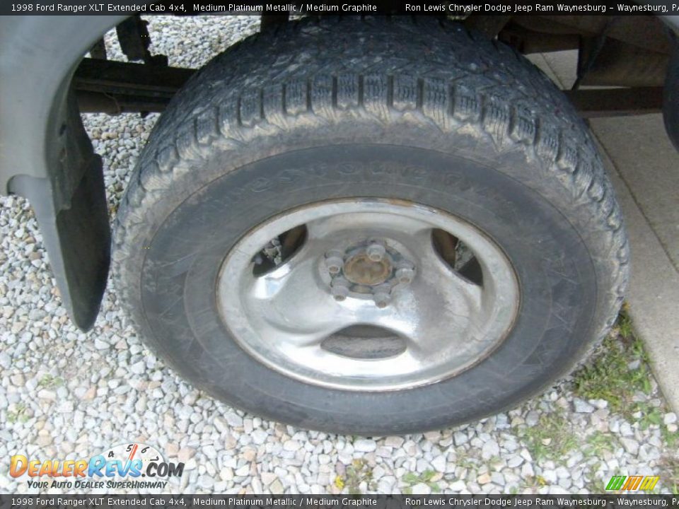1998 Ford Ranger XLT Extended Cab 4x4 Medium Platinum Metallic / Medium Graphite Photo #16