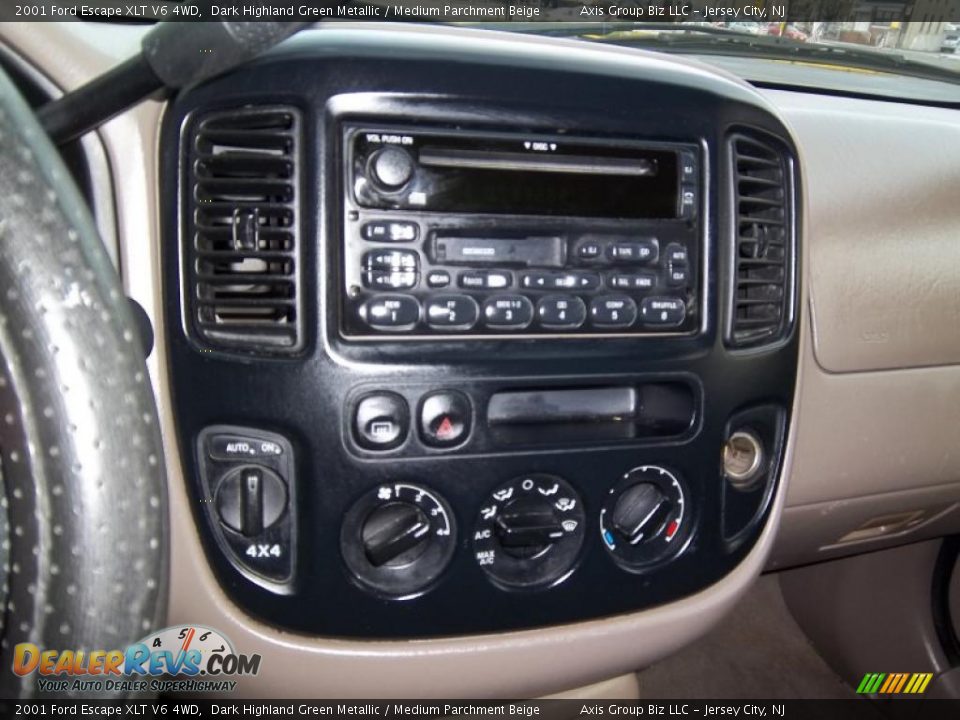 2001 Ford Escape XLT V6 4WD Dark Highland Green Metallic / Medium Parchment Beige Photo #12