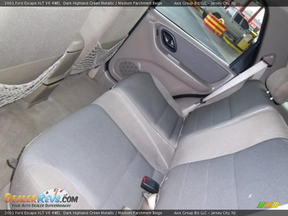 2001 Ford Escape XLT V6 4WD Dark Highland Green Metallic / Medium Parchment Beige Photo #13