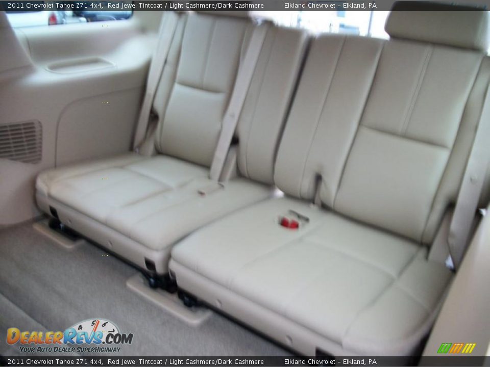 2011 Chevrolet Tahoe Z71 4x4 Red Jewel Tintcoat / Light Cashmere/Dark Cashmere Photo #16