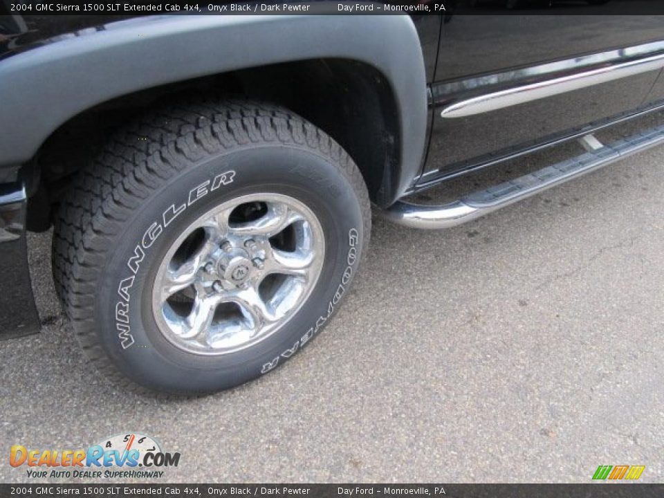 2004 GMC Sierra 1500 SLT Extended Cab 4x4 Onyx Black / Dark Pewter Photo #2