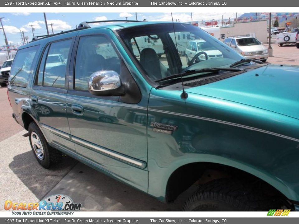 1997 Ford Expedition XLT 4x4 Pacific Green Metallic / Medium Graphite Photo #16