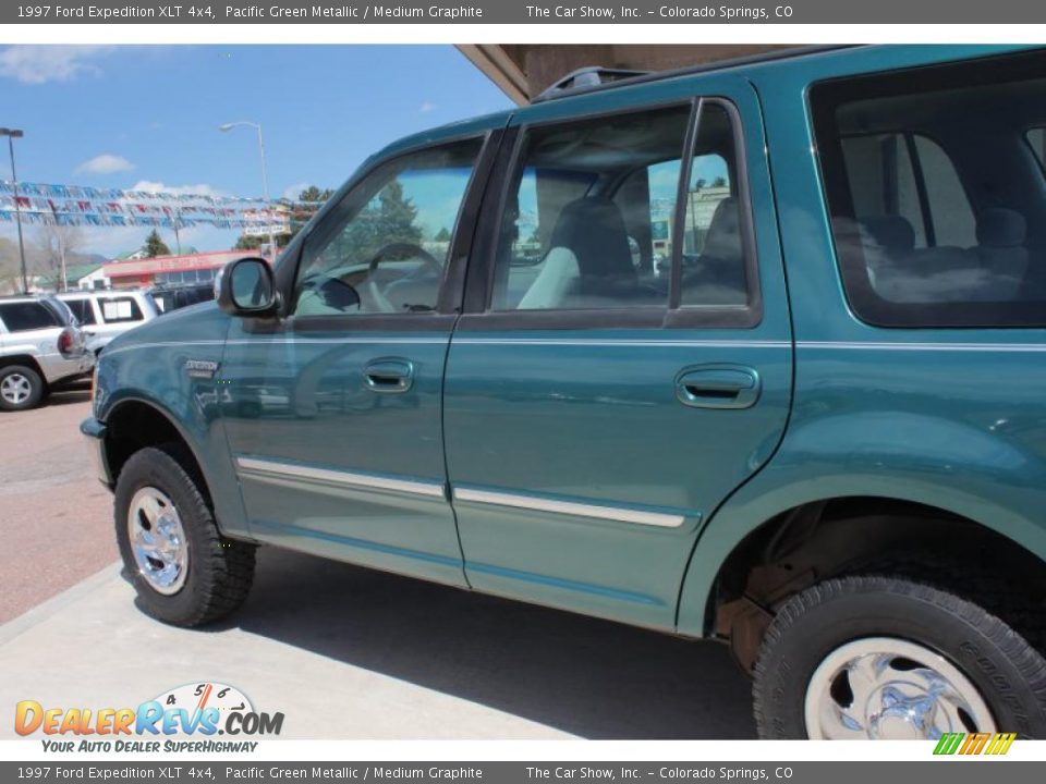 1997 Ford Expedition XLT 4x4 Pacific Green Metallic / Medium Graphite Photo #19