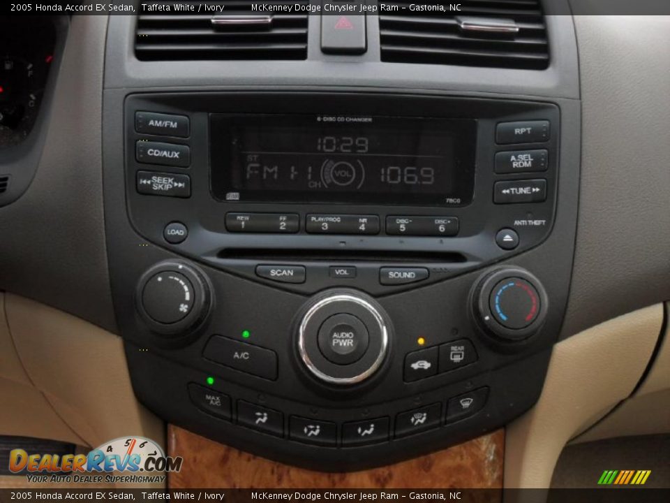 2005 Honda Accord EX Sedan Taffeta White / Ivory Photo #10