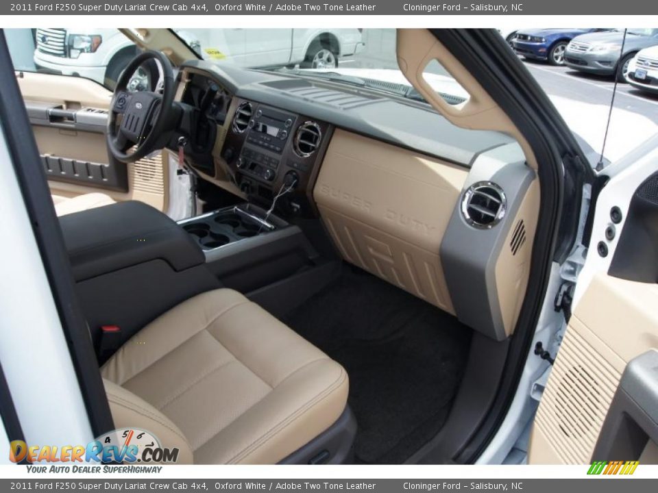 2011 Ford F250 Super Duty Lariat Crew Cab 4x4 Oxford White / Adobe Two Tone Leather Photo #14