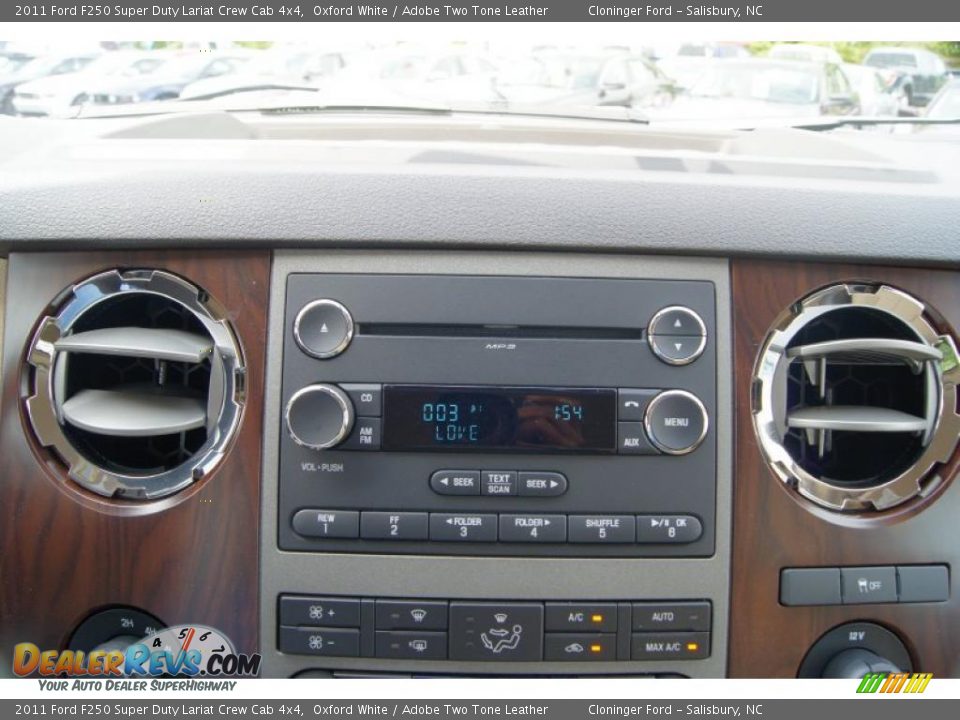 2011 Ford F250 Super Duty Lariat Crew Cab 4x4 Oxford White / Adobe Two Tone Leather Photo #34