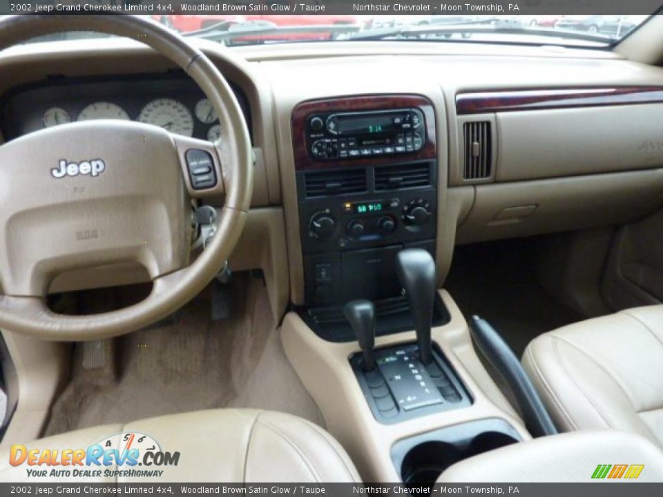Taupe Interior - 2002 Jeep Grand Cherokee Limited 4x4 Photo #8