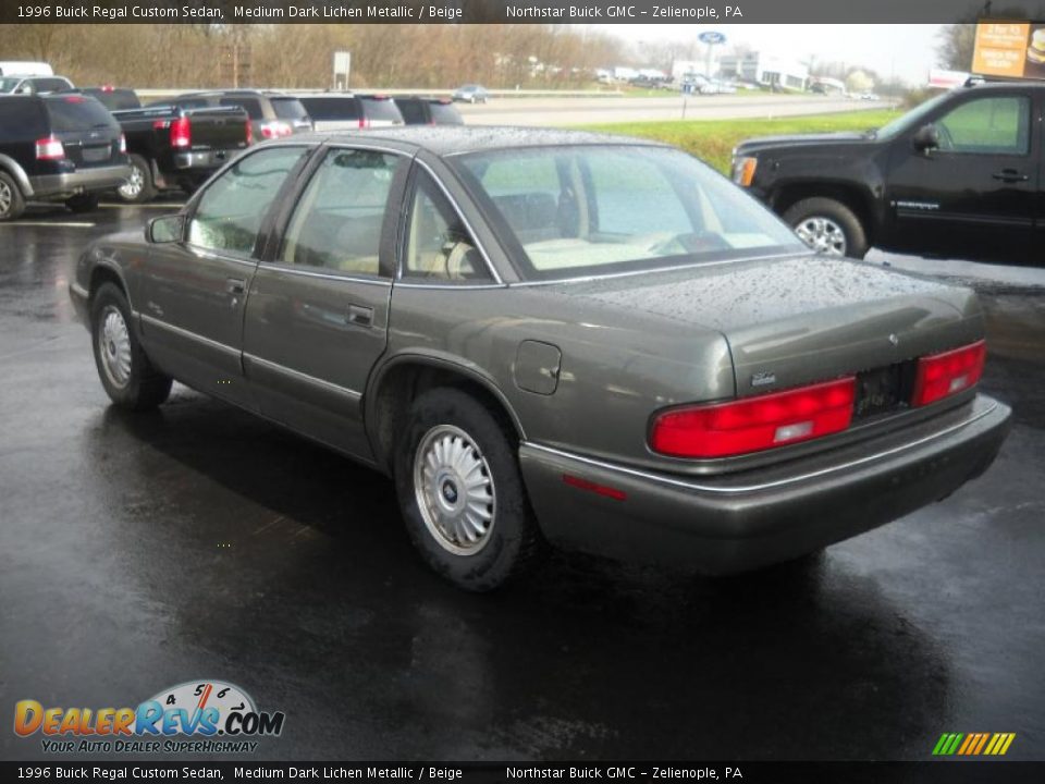 Medium Dark Lichen Metallic 1996 Buick Regal Custom Sedan Photo #5