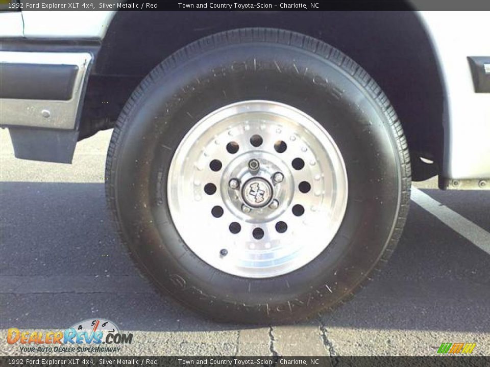 1992 Ford Explorer XLT 4x4 Silver Metallic / Red Photo #3