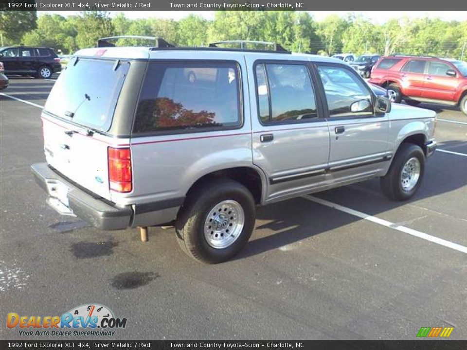Silver Metallic 1992 Ford Explorer XLT 4x4 Photo #16