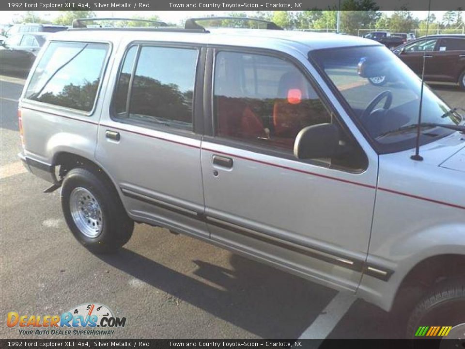 1992 Ford Explorer XLT 4x4 Silver Metallic / Red Photo #21