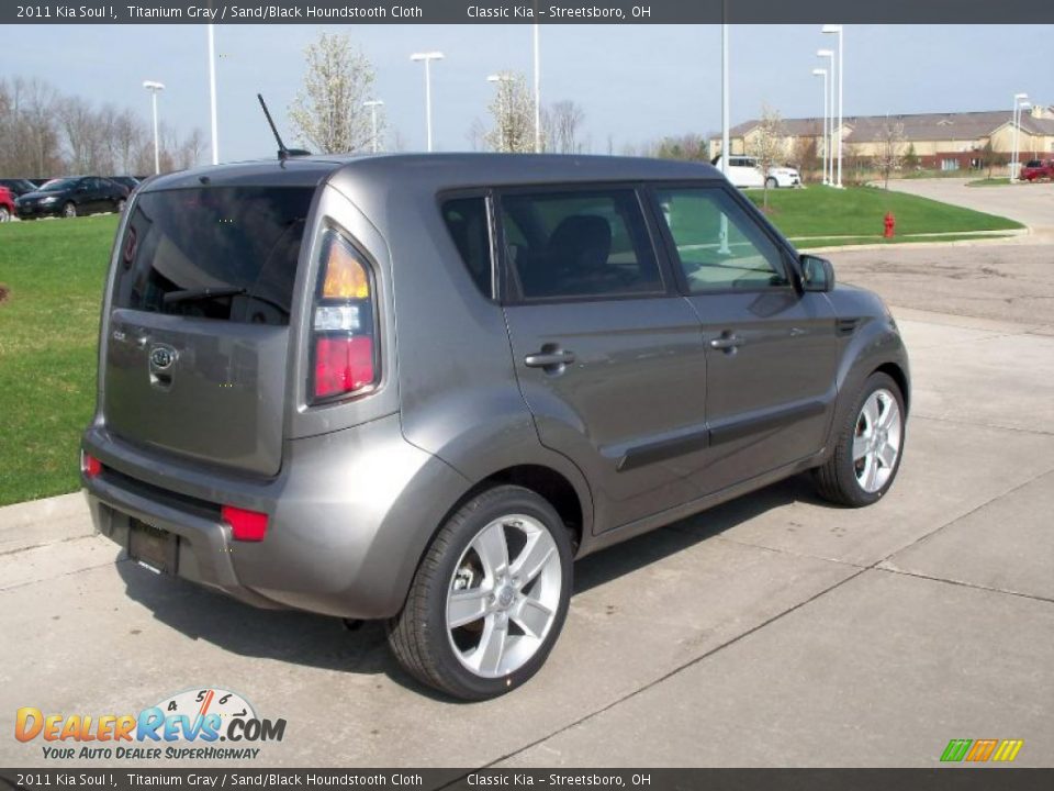 2011 Kia Soul ! Titanium Gray / Sand/Black Houndstooth Cloth Photo #3