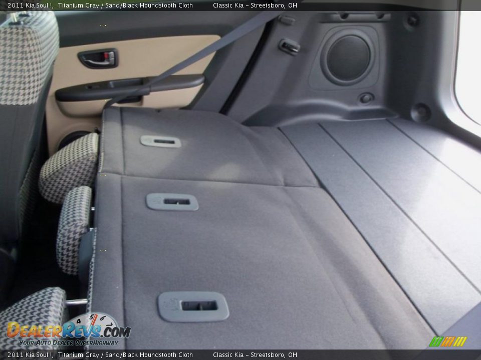 2011 Kia Soul ! Titanium Gray / Sand/Black Houndstooth Cloth Photo #23