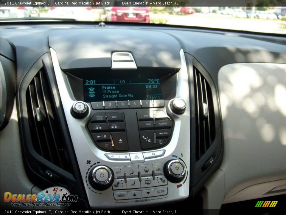 Controls of 2011 Chevrolet Equinox LT Photo #10