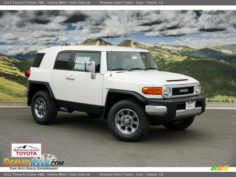 2011 Toyota FJ Cruiser 4WD Iceberg White / Dark Charcoal Photo #1