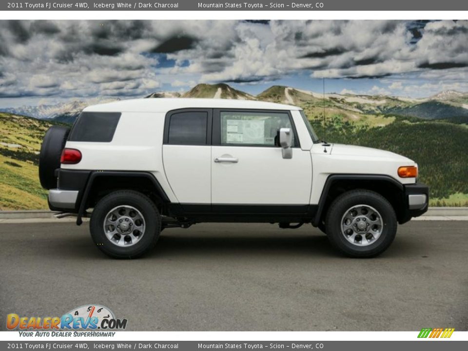 Iceberg White 2011 Toyota FJ Cruiser 4WD Photo #2