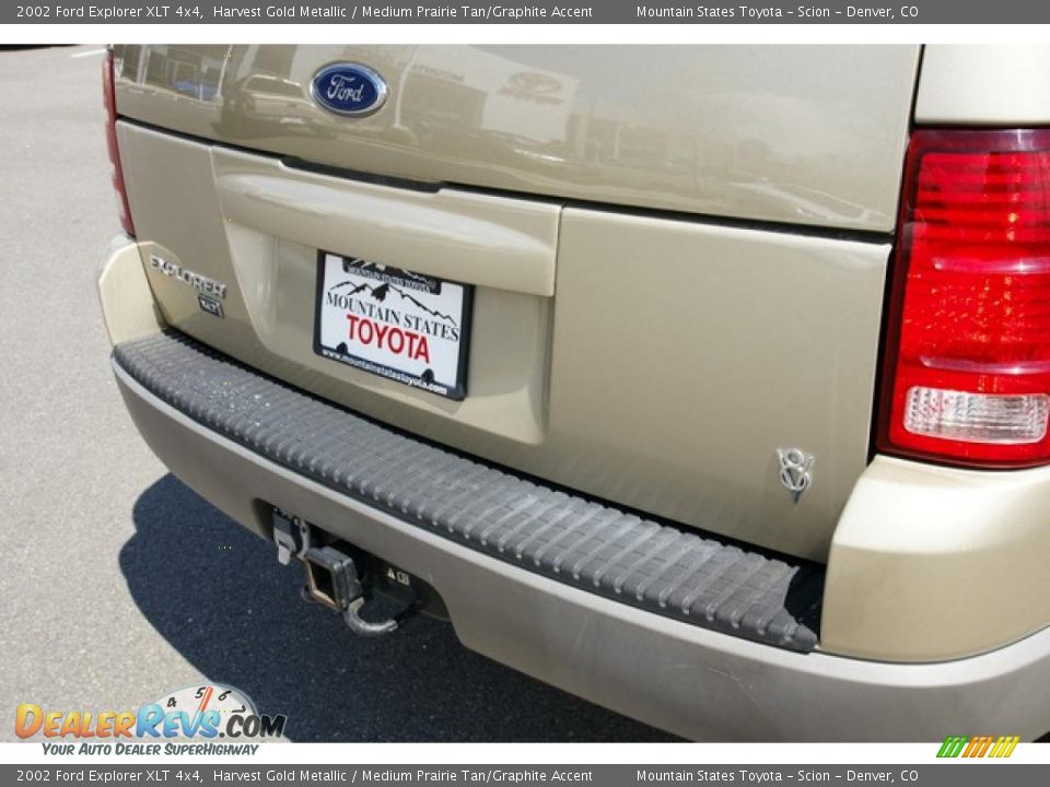 2002 Ford Explorer XLT 4x4 Harvest Gold Metallic / Medium Prairie Tan/Graphite Accent Photo #35