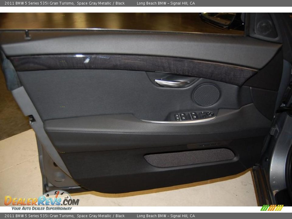 Door Panel of 2011 BMW 5 Series 535i Gran Turismo Photo #22