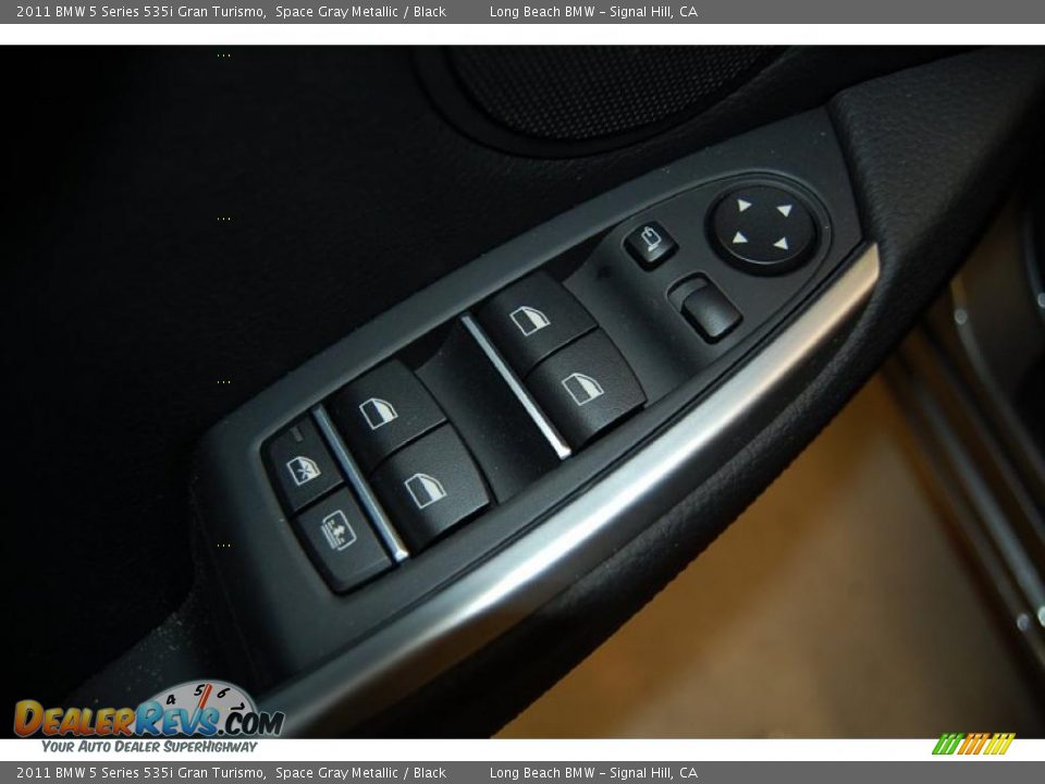 Controls of 2011 BMW 5 Series 535i Gran Turismo Photo #23