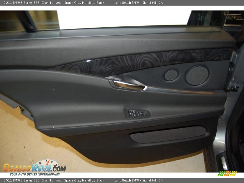 Door Panel of 2011 BMW 5 Series 535i Gran Turismo Photo #28