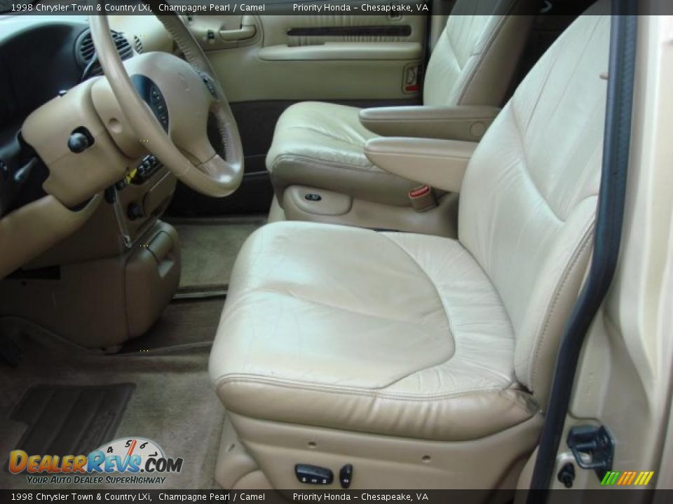 Camel Interior - 1998 Chrysler Town & Country LXi Photo #8