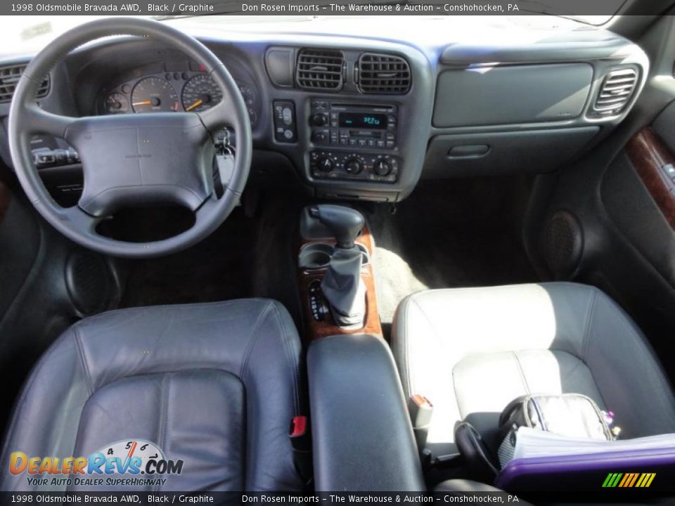 1998 Oldsmobile Bravada AWD Black / Graphite Photo #28