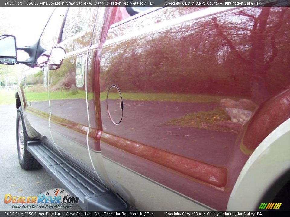 2006 Ford F250 Super Duty Lariat Crew Cab 4x4 Dark Toreador Red Metallic / Tan Photo #25