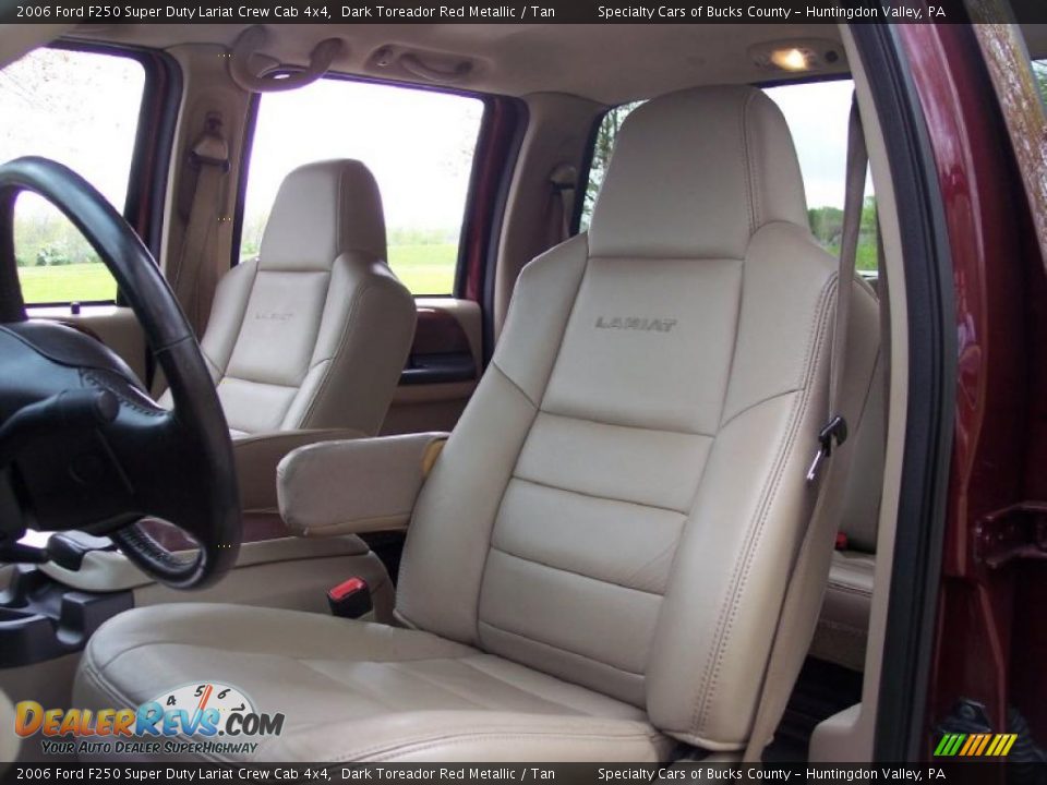 Tan Interior - 2006 Ford F250 Super Duty Lariat Crew Cab 4x4 Photo #32