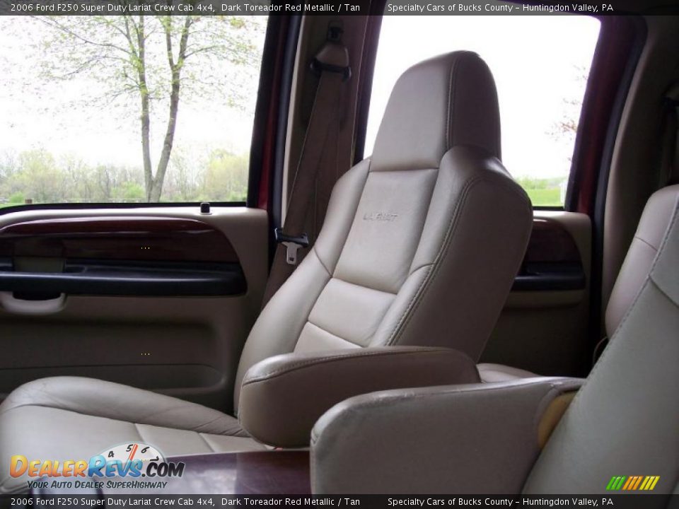 2006 Ford F250 Super Duty Lariat Crew Cab 4x4 Dark Toreador Red Metallic / Tan Photo #34