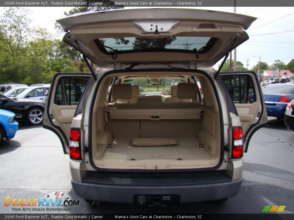 2006 Ford Explorer XLT Pueblo Gold Metallic / Camel Photo #15