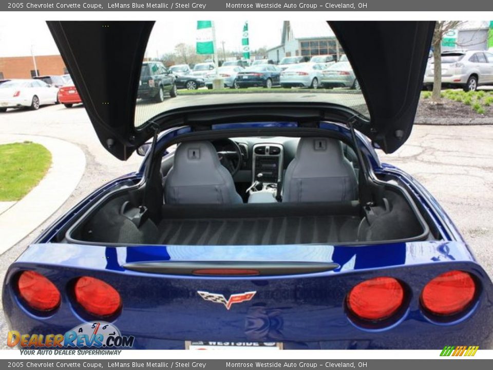 2005 Chevrolet Corvette Coupe Trunk Photo #16