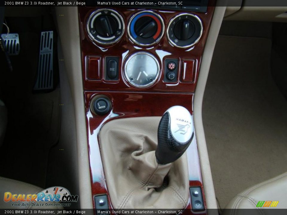 2001 BMW Z3 3.0i Roadster Shifter Photo #17