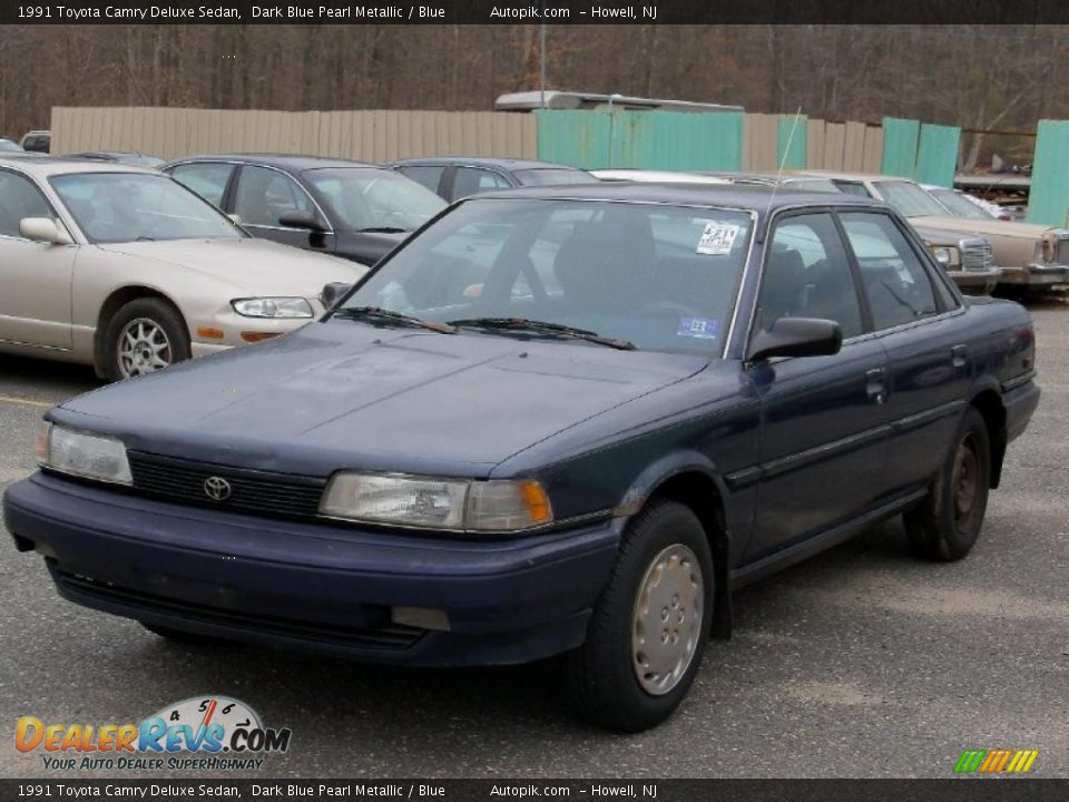 1991 Toyota Camry Deluxe Sedan Dark Blue Pearl Metallic / Blue Photo #2