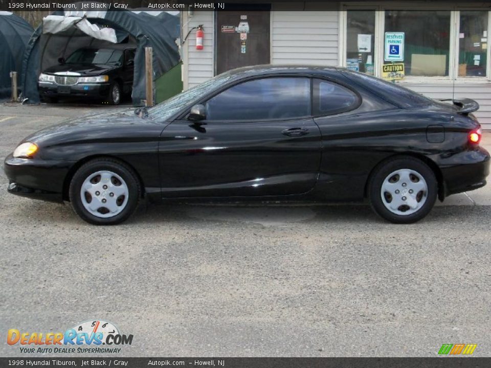 Jet Black 1998 Hyundai Tiburon  Photo #8