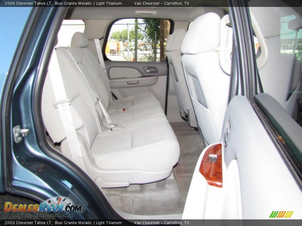 Light Titanium Interior - 2009 Chevrolet Tahoe LT Photo #10