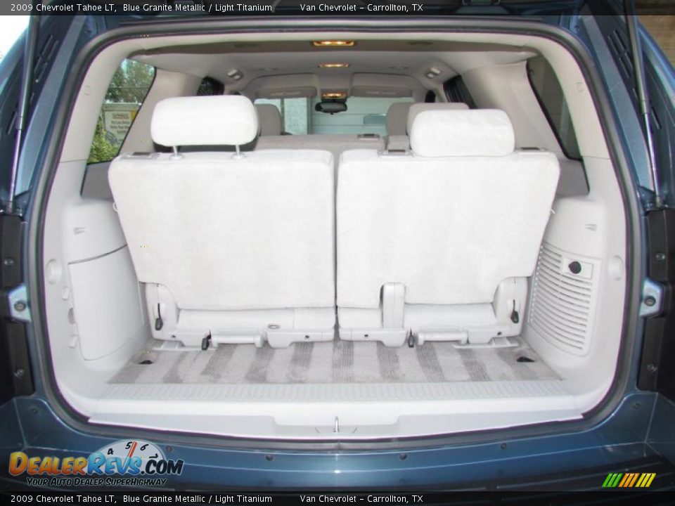 2009 Chevrolet Tahoe LT Trunk Photo #17