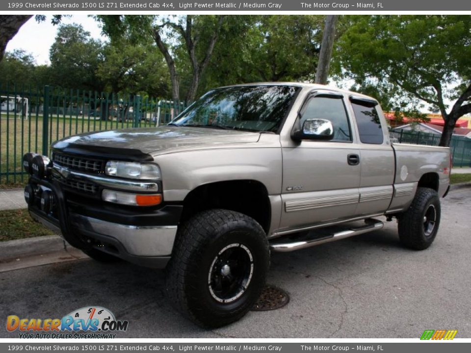 1999 Chevrolet Silverado 1500 LS Z71 Extended Cab 4x4 Light Pewter