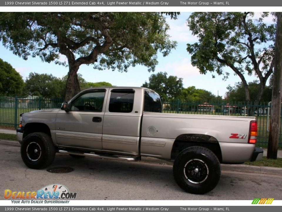 1999 Chevrolet Silverado 1500 LS Z71 Extended Cab 4x4 Light Pewter Metallic / Medium Gray Photo #5