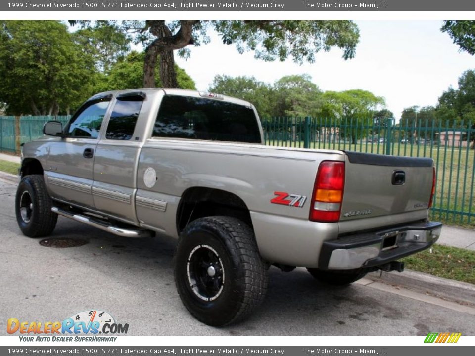 1999 Chevrolet Silverado 1500 LS Z71 Extended Cab 4x4 Light Pewter Metallic / Medium Gray Photo #7