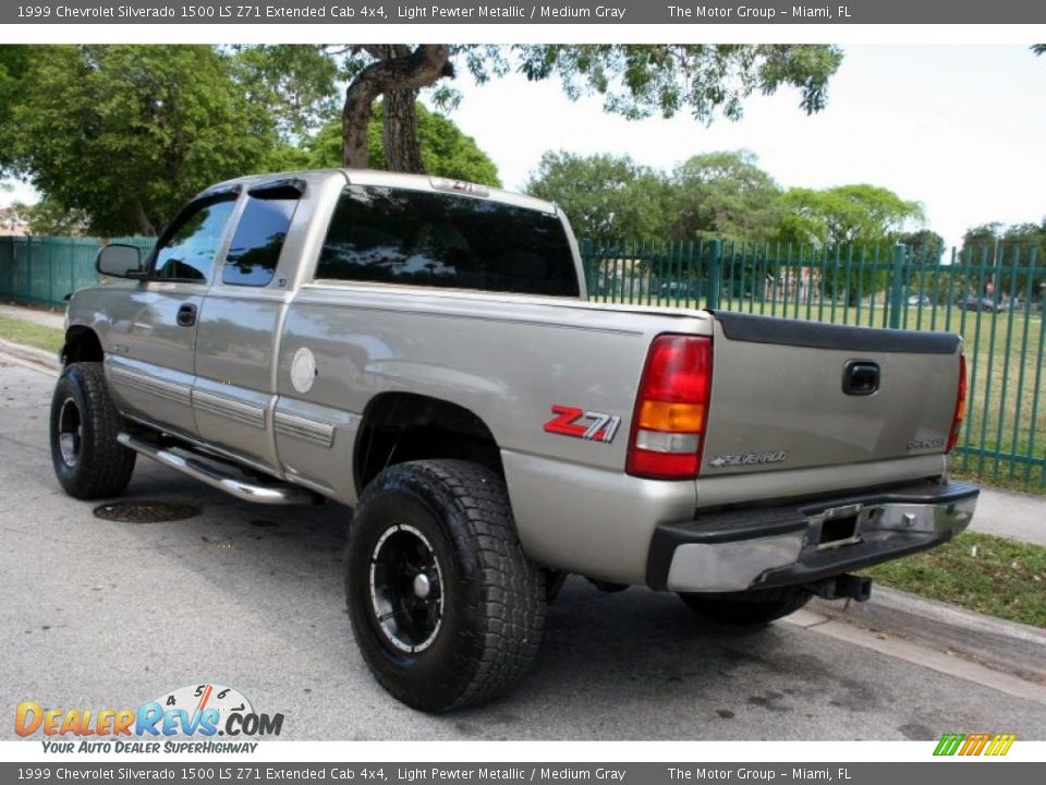1999 Chevrolet Silverado 1500 LS Z71 Extended Cab 4x4 Light Pewter Metallic / Medium Gray Photo #8