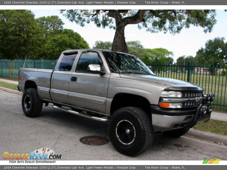 1999 Chevrolet Silverado 1500 LS Z71 Extended Cab 4x4 Light Pewter Metallic / Medium Gray Photo #14