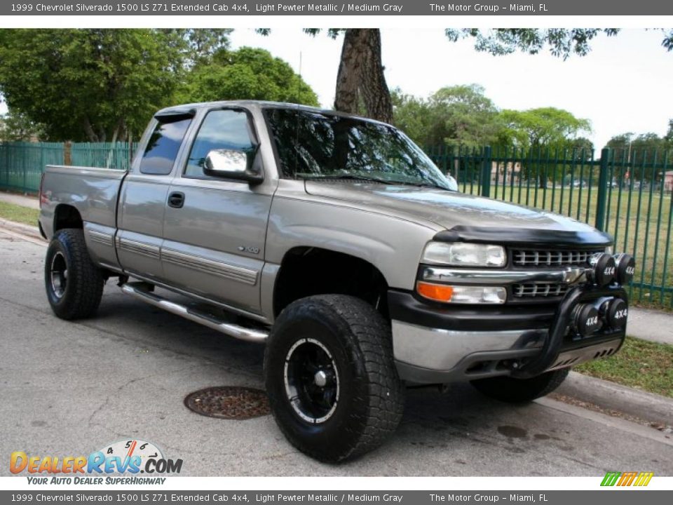 1999 Chevrolet Silverado 1500 LS Z71 Extended Cab 4x4 Light Pewter Metallic / Medium Gray Photo #15