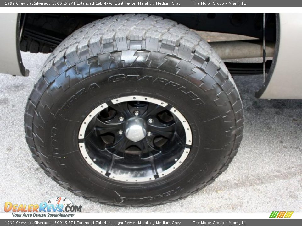 Custom Wheels of 1999 Chevrolet Silverado 1500 LS Z71 Extended Cab 4x4 Photo #23