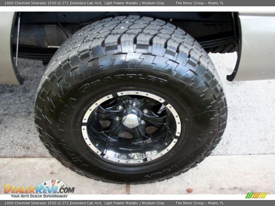 Custom Wheels of 1999 Chevrolet Silverado 1500 LS Z71 Extended Cab 4x4 Photo #24