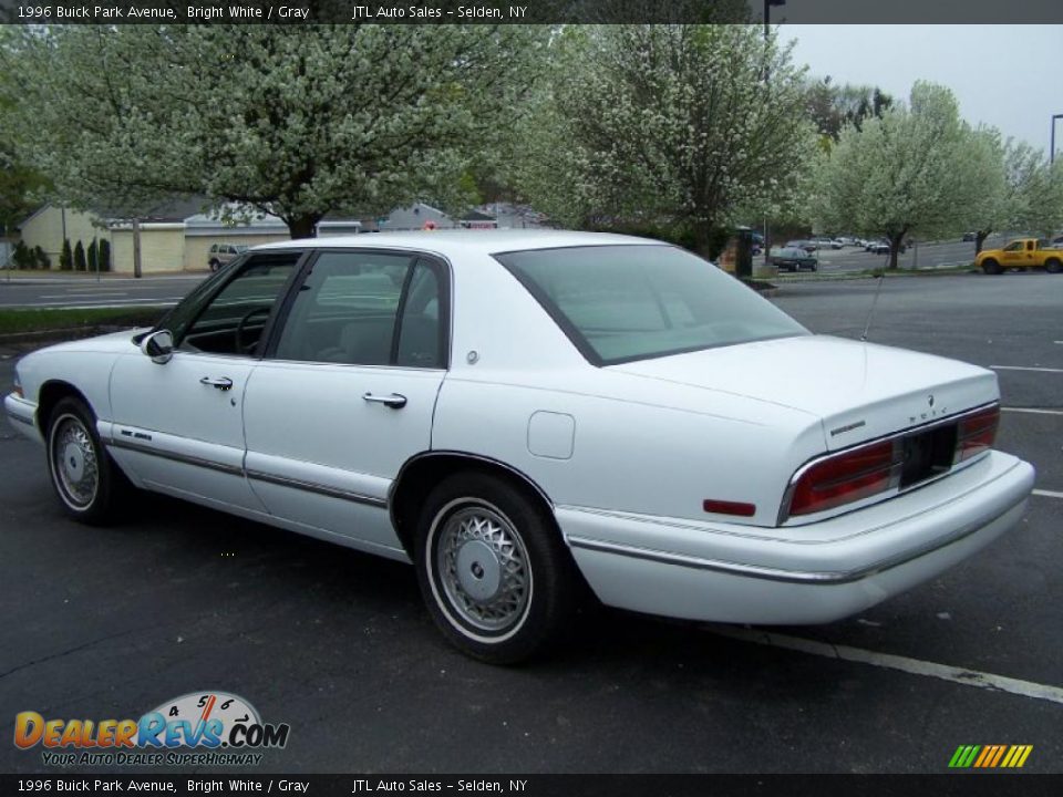 Bright White 1996 Buick Park Avenue  Photo #4