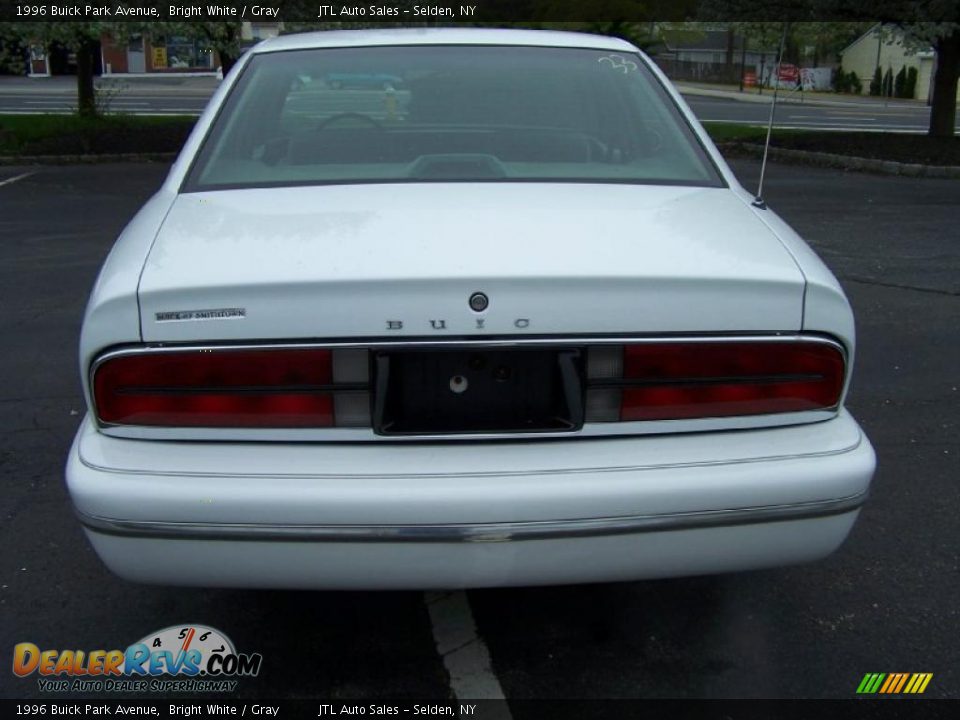 Bright White 1996 Buick Park Avenue  Photo #5