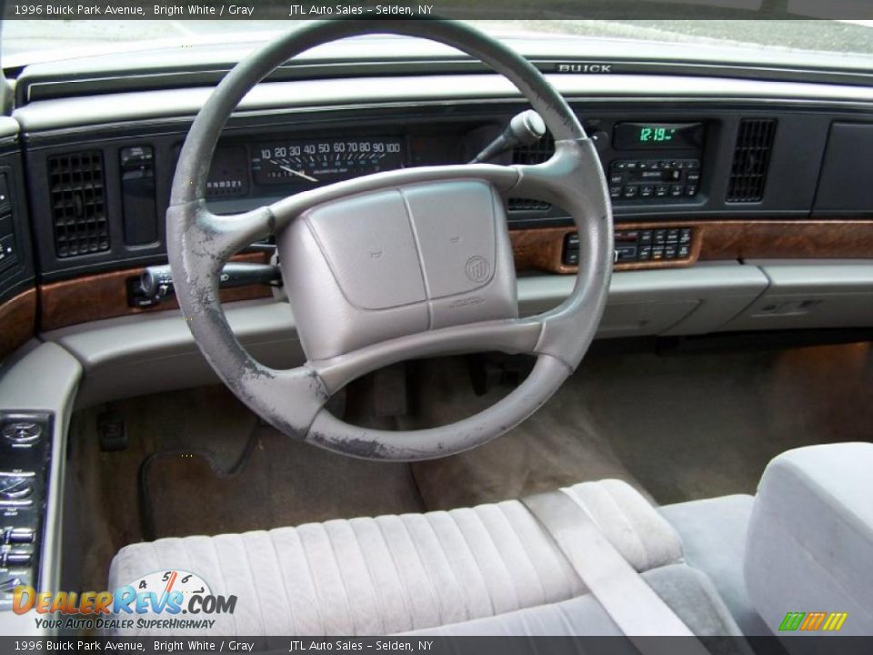 1996 Buick Park Avenue  Steering Wheel Photo #13