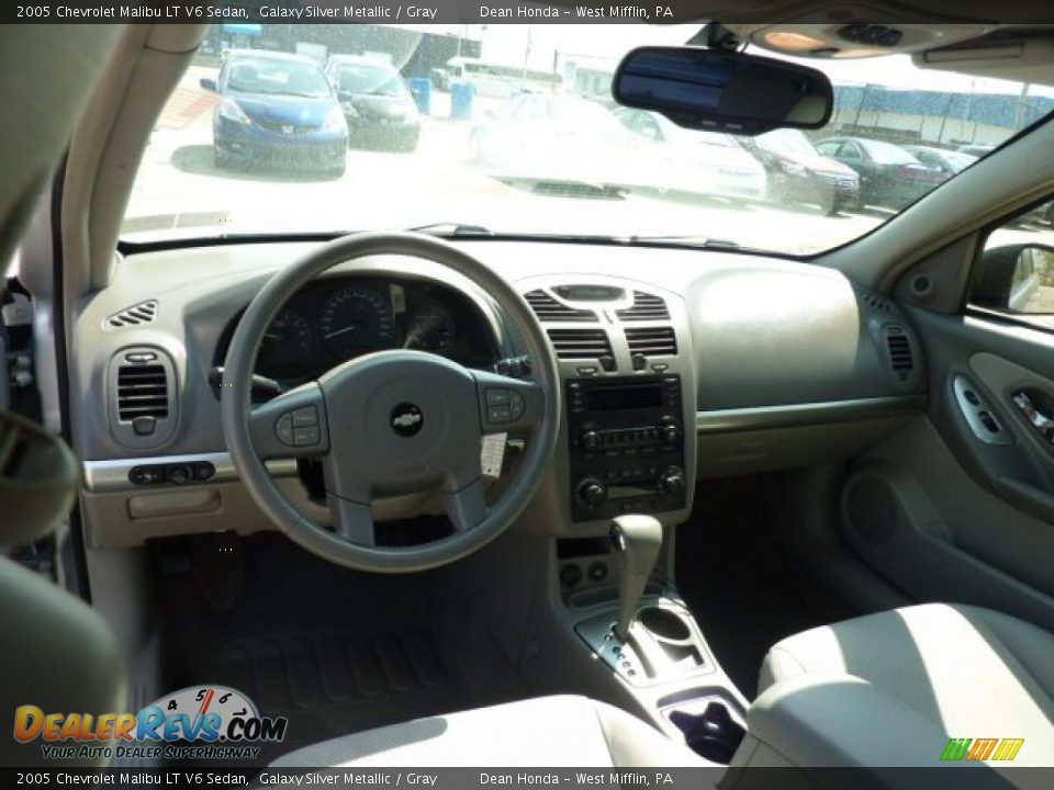 2005 Chevrolet Malibu LT V6 Sedan Galaxy Silver Metallic / Gray Photo #10